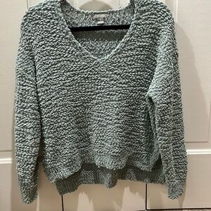Falls Creek V neck sweater size Small